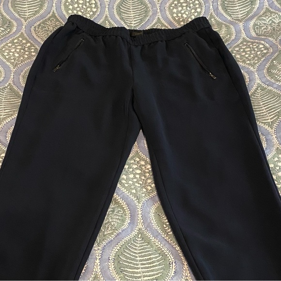 J. Crew - Relaxed Fit Navy Blue Lounge Pants - EUC - 4 - Picture 15 of 15